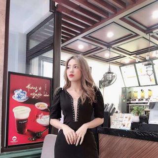 Váy tay phồng cổ V cao cấp