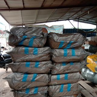 Sáp nến công nghiệp