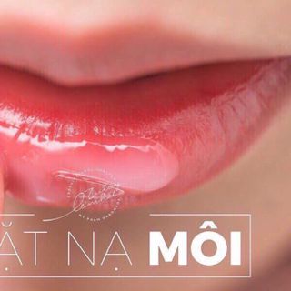 Mặt nạ môi