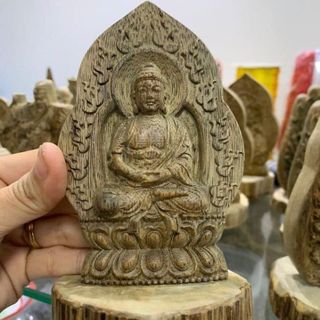 Tượng Đức Phật A Di Đà trầm hương điêu khắc