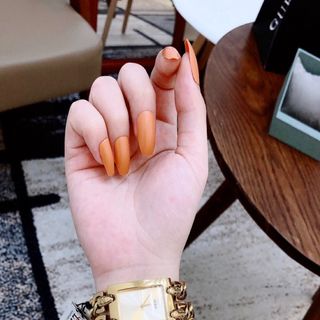 Đồng hồ nữ guezz gold tone