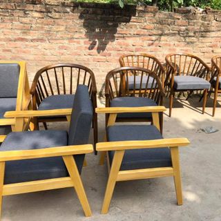 Bàn ghế giá cả thương lượ