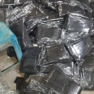 Túi nilon đen đựng rác