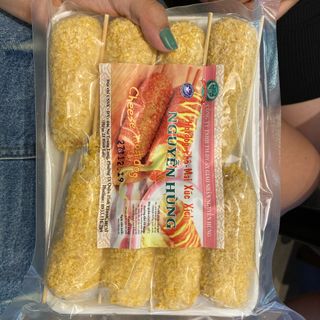 Hotdog Phô Mai Xúc Xích Nguyễn Hùng