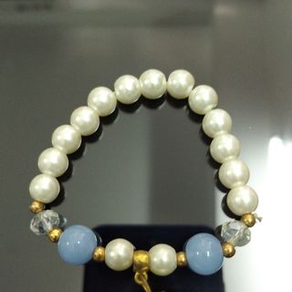 Chuỗi đeo tay hạt đá xanh đẹp