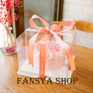 Hộp bánh sinh nhật nhựa trong suốt size 25x25 cao 25 cm không bao gồm ruybang