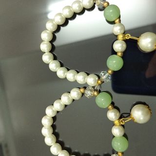 Chuỗi đeo tay nữ tua rua