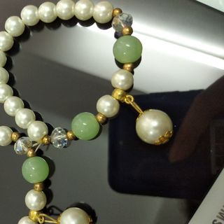 Chuỗi đeo tay nữ tua rua
