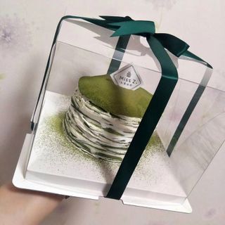 Hộp bánh kem bánh sinh nhật size 28x28 cm cao 24 cm không kèm ruybang