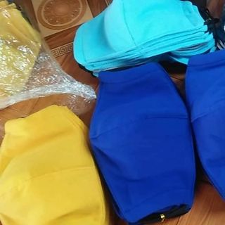 Khẩu trang vải đủ màu