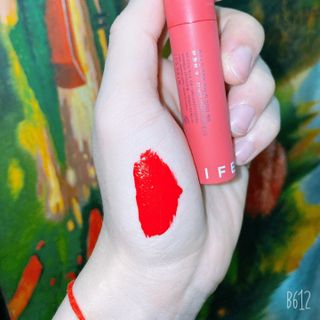 Sỉ son lì màu đỏ rất đẹp