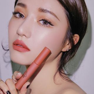 Son kem lì mịn môi như nhung