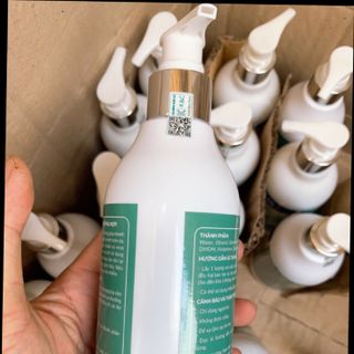 Nước rửa tay khô dạng gel