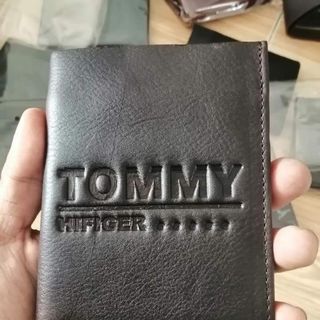 Ví da bò sáp