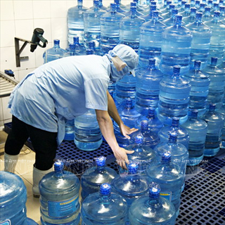 Nước tinh khiết Sapuwa bình 19 lít