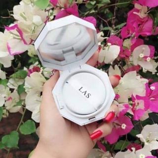 Phấn nước che khuyết điểm