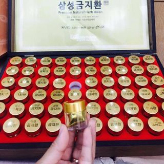 Đông trùng hạ thảo korea