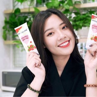 Sữa rửa mặt hazeline Yến mạch dâu tằm