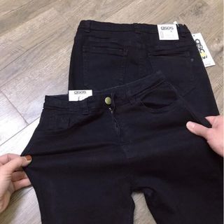 Quần jean nữ màu đen kiểu rách gối thời trang
