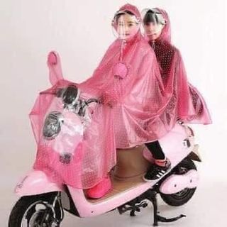 Áo mưa chấm bi