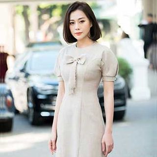 ĐẦM SUÔNG NƠ NGỰC TAY NGẮN MS 2417