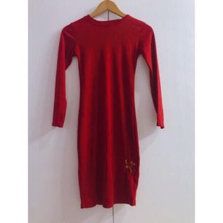 váy len tăm cổ tròn