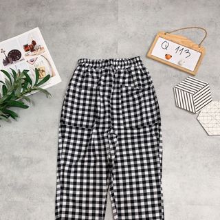 Quần baggy kẻ sọc caro