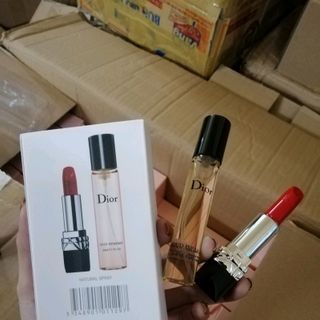 Bộ son và nước hoa