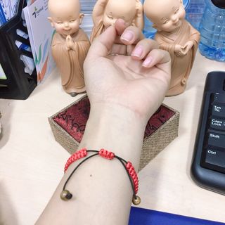 Vòng tay chỉ đỏ Mix Trầm Hương