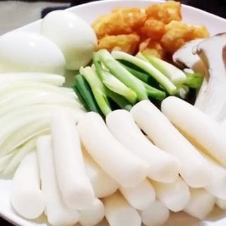 500G Bánh Gạo Tokbokki Green Foods Hàn Quốc dạng thỏi