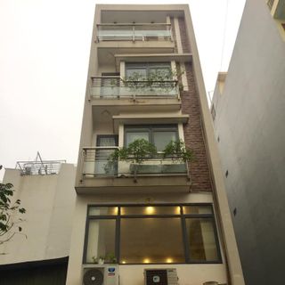 Bán nhà 5 tầng chính chủ có sổ đỏ