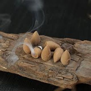Hương trầm nụ bồ kết