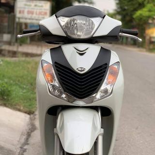 Cần bán Honda Shi 150cc đời 2012 màu trắng sứ còn mới