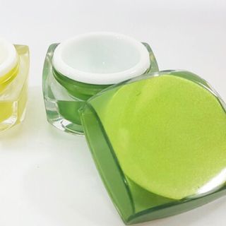 Hủ lọ chiếc kem Mỹ phẩm