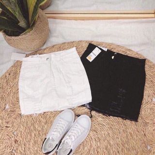 Chân váy jean xước rách thời trang