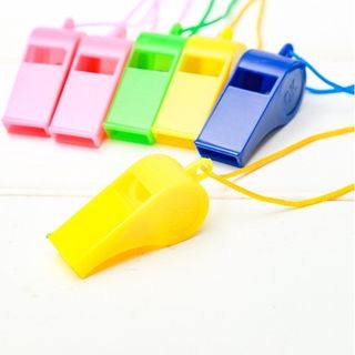 Dây chuyền còi thổi kêu to