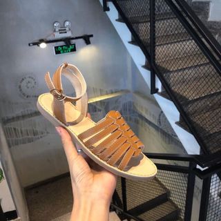 Giày sandal roi cute