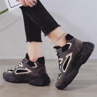 Giầy thể thao cao cổ