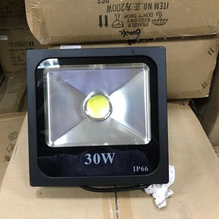 Đèn pha LED có thấu kính chiếu xa 30w giá sỉ