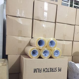 Dây cáp và băng keo trong