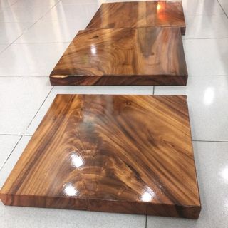 bàn cà phê vuong 50cm gỗ me tâu nguyên tấm