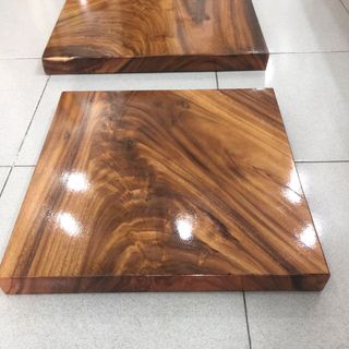 bàn cà phê vuong 50cm gỗ me tâu nguyên tấm