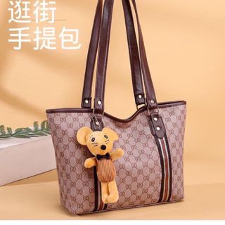 Tuia gấu xinh công