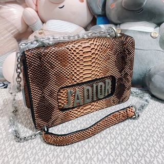 Tuia van ran cao cấp