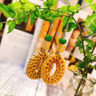 Khuyên tai mây handmade