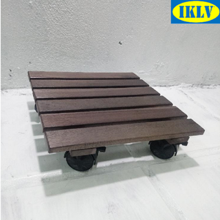 LÓT CHẬU CÂY HOA CÓ BÁNH XE GỖ VUÔNG 30X30 NÂU ĐEN