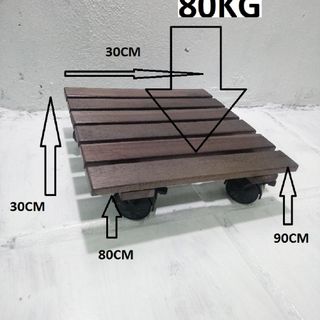 LÓT CHẬU CÂY HOA CÓ BÁNH XE GỖ VUÔNG 30X30 NÂU ĐEN