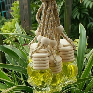 Tinh dầu dâu tây treo ô tô treo phòng