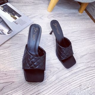 Dép gót nhọn s