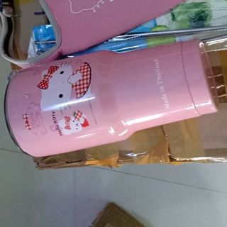 Ly giữ nhiệt thái lan doremon và kitty 900ml full phụ kiện